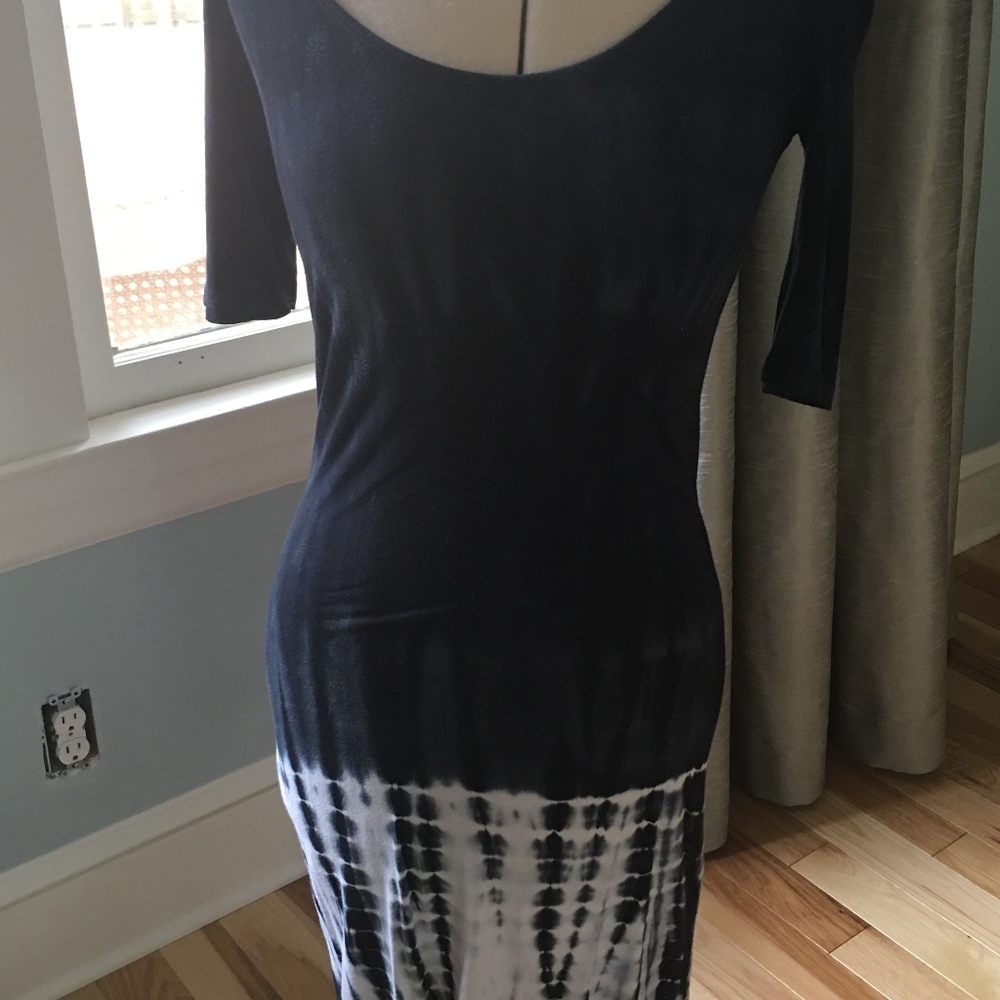 Short Sleeve tie-dye dress. Small
